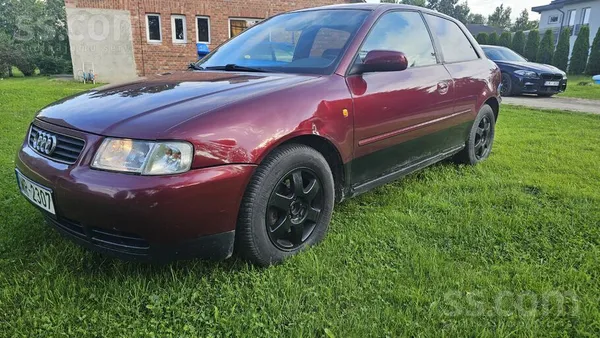 Audi Tirgoju ekonomisku auto. Viss darbojas, kruīzkontr