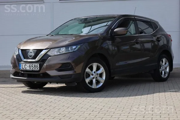 1.2benzīns, 85kw, manuāls 

-Palīgsistēma braukš. joslās
-sēdekļu apsilde