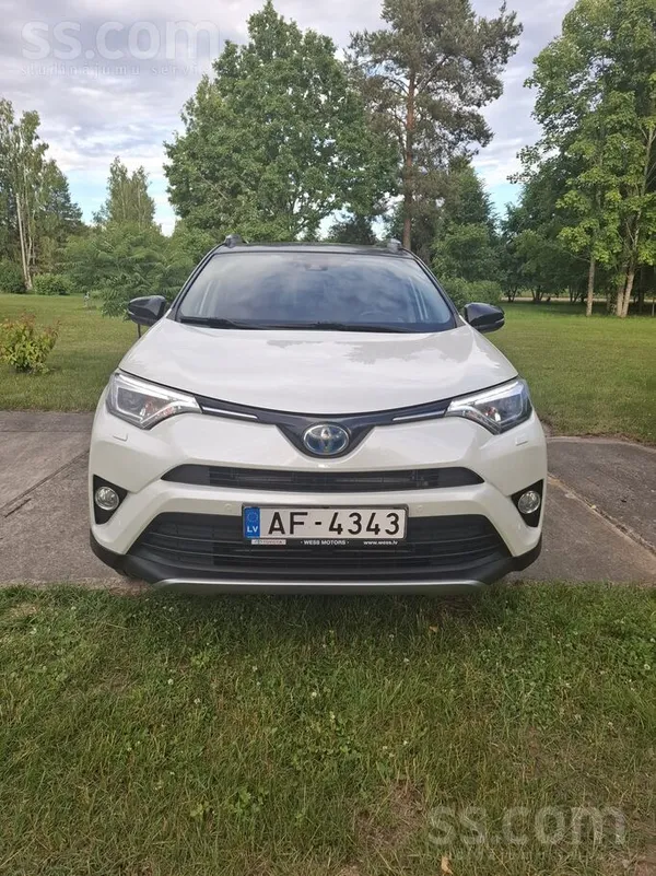 Toyota Pārdod Toyota Rav4 2.5 Hybrid Awd Premium, 2017. g
