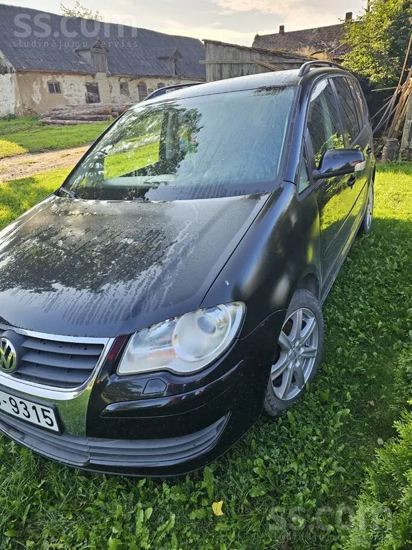 Volkswagen Pārdošanā wv taouran. 
