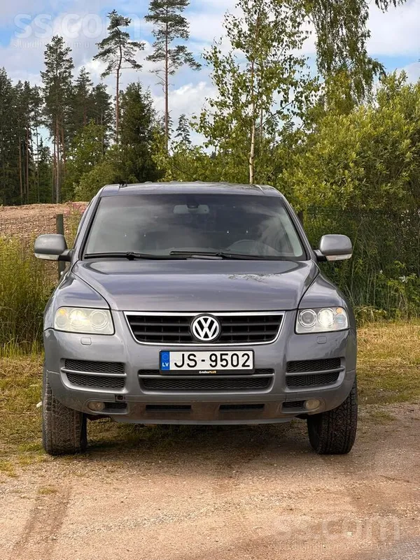 Volkswagen Touareg - 1