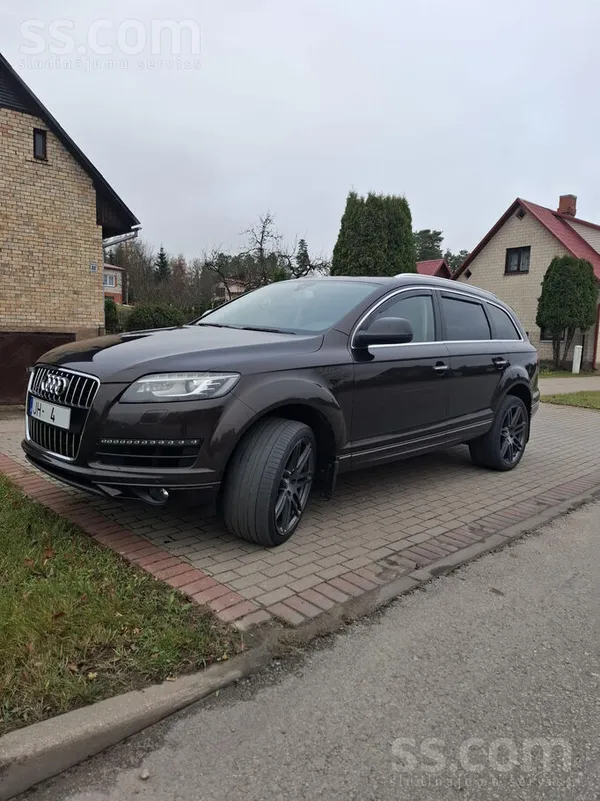 Audi Pārdod Audi Q7 3.0 tdi, facelift. R21, viena no pi