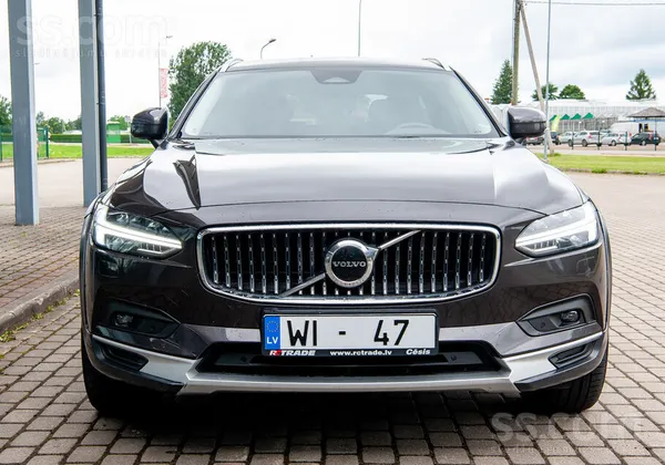 Volvo V90 B4 Awd Cross Coyntry 2.0 (Dīzeļdegviela) 145Kw/197Zs
Divas aizded