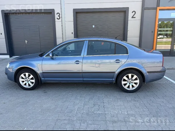 Škoda Superb