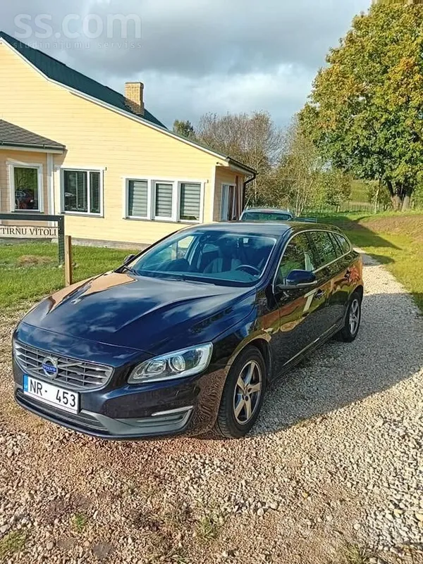Volvo Pārdodu savu auto. Pirkts 2019 gadā Nīderlandē kur