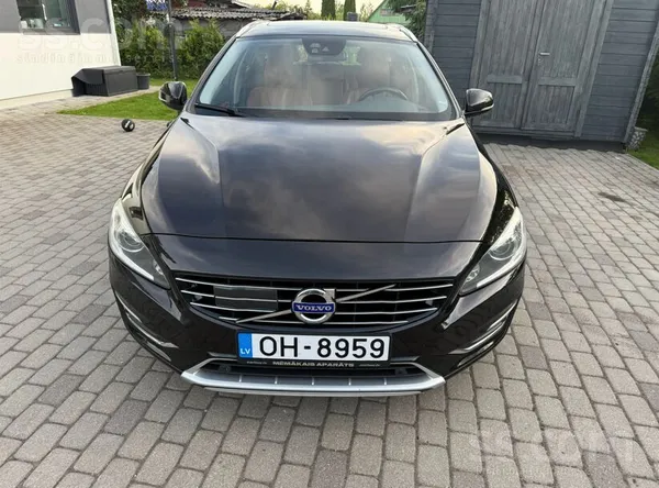 Volvo Pārdodu Volvo V60 Plug-In Hybrid, 2014. gada.