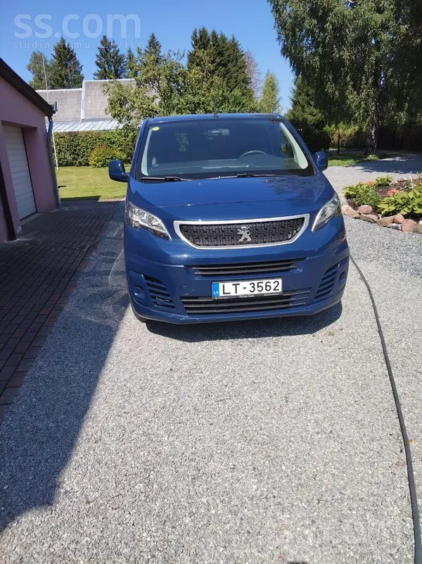Peugeot Traveller