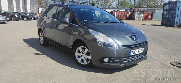 Peugeot Тех. осмотр до 05.2027.Машина в хорошем техническо