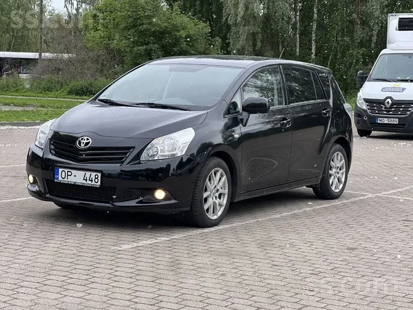 Toyota Toyota Verso 2, 0 litru dīzeļdzinējs D4D ar 93 kW