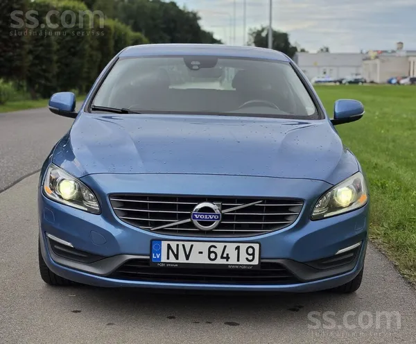 Volvo Tirgojam mūsu ģimenes auto, kas 2024 gadā ievests 