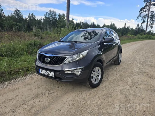 KIA Pārdodu labu Kia jo ir iegādāts cits auto. Mašīna