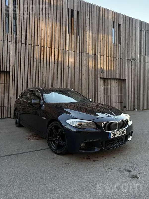 BMW Pardodas BMW F11 2.0D 2011 gada.