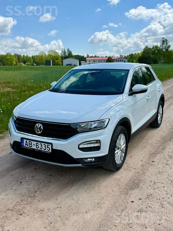 Volkswagen Pārdodu Volkswagen T-Roc, 2020. gada, 2.0 dīzelis 