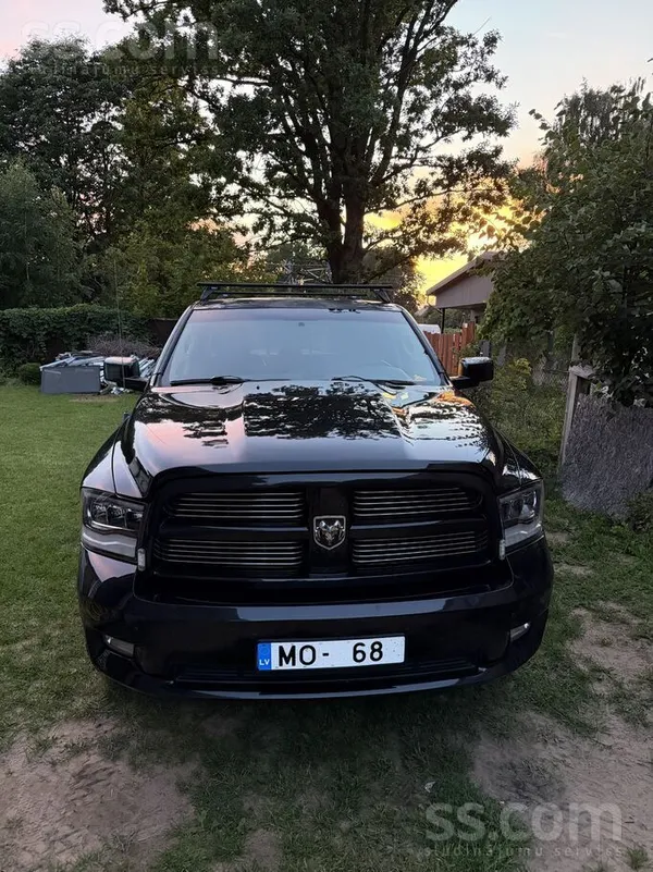 Dodge Pārdodu Dodge Ram Sport 5.7hemi 