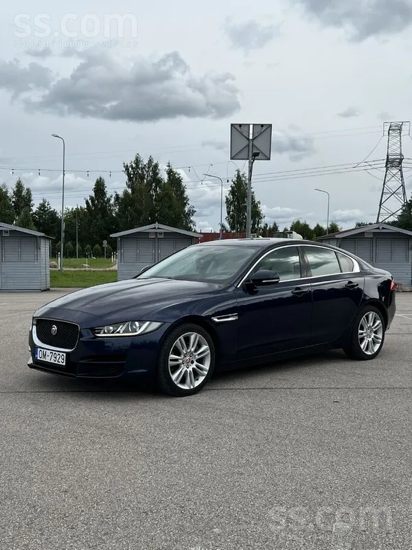 Jaguar Pārdodu vai mainu pret 7 vietīgu auto 