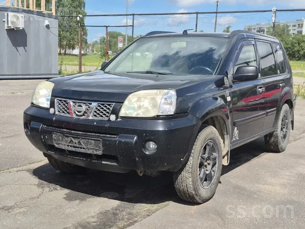 Nissan Uz Detaļām, bez pārrakstīšanas. Dzinējs darbojas. 