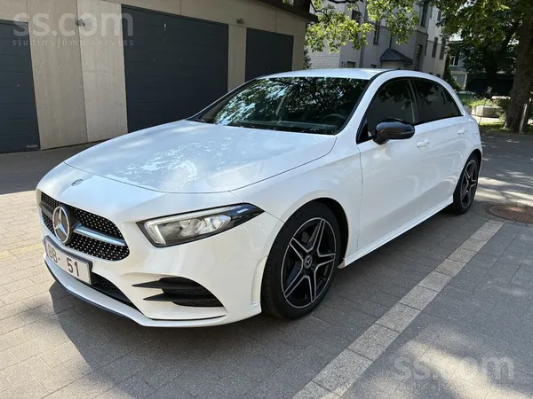 Mercedes Pārdodu Mercedes Benz A180 Amg Line / Night Paket
