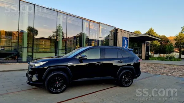 Toyota Automašīna, kas uzsver jūsu individualitāti.