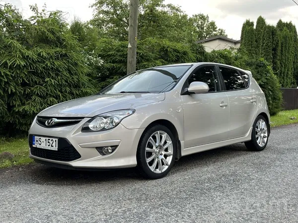 Hyundai Hyundai i30 2011 1.4 benzīns mehāniskā ātrumkārba