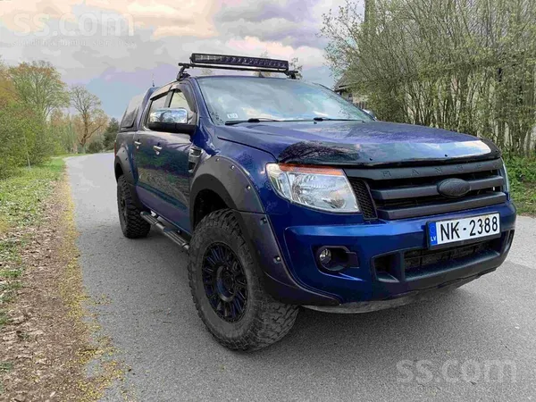 Ford Pārdodu diezgan labi sabūvētu Ranger Limited 2.2 d