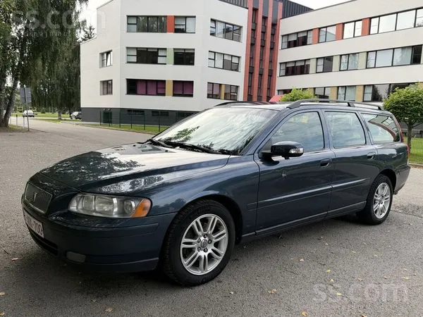 2.4d, 93kw ar manuālo ātrumkārbu. Auto no Beļģijas, Latvijā nav ekspluatēts.