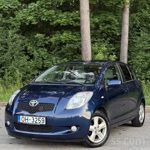 Toyota Pārdodu koptu Toyota Yaris ar 1.3 (64kW) benzīna d
