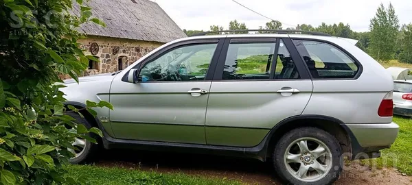BMW Ceļa nodoklis par šo gadu nomaksāts, praktiski bez