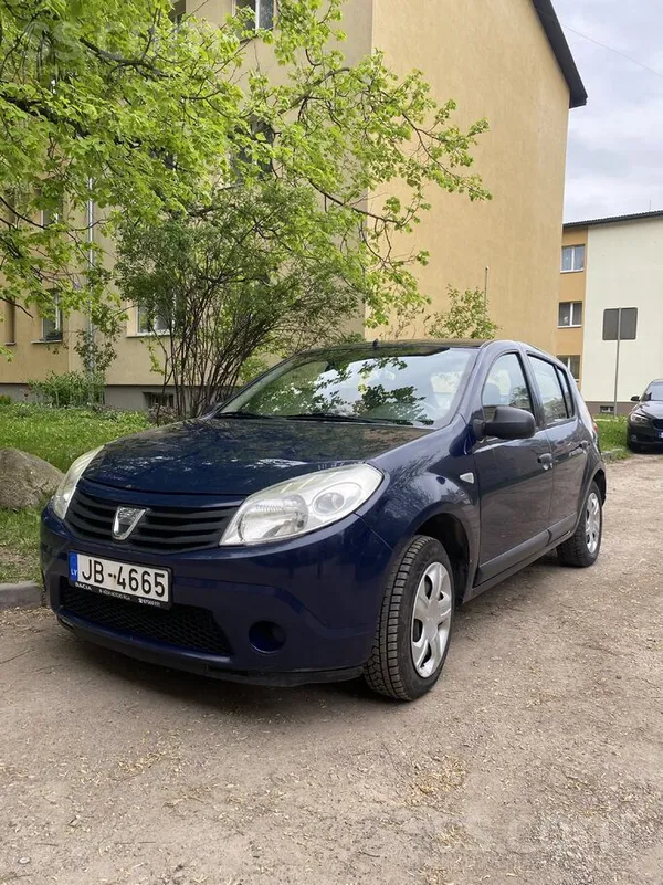 Jauna tehniskā apskate, daudz paveiktu darbu un nomainītu detaļu, automašīna ir labā tehniskā stāvoklī. Ļoti ekonomisks varia ...