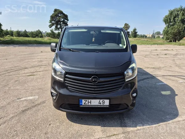 Opel Opel Vivaro 2015 gada 103kw. Ar vienu turbīnu. 8 v