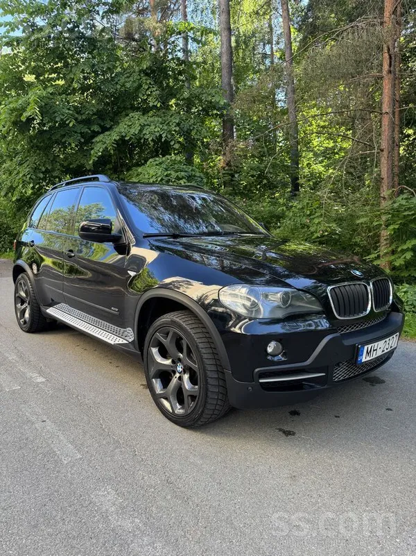 BMW Pārdodam ğimenes auto, labā stāvoklī, eļļas maiņa 