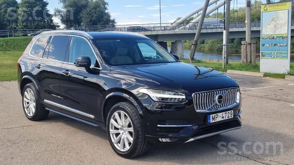 Volvo Pārdod Volvo Xc90, auto kopts un labi uzturēts un 