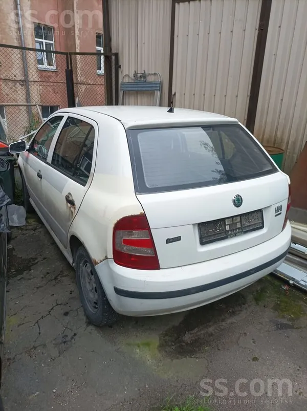 Skoda 1.9 sdi Auto ejošs. Motors un kārba stràdā labi .