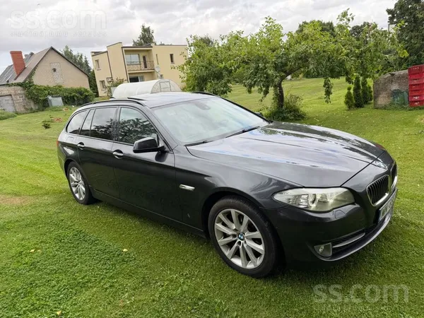 BMW BMW 535d F11 Touring 2011 313 ZS Ļoti bagātīga kom