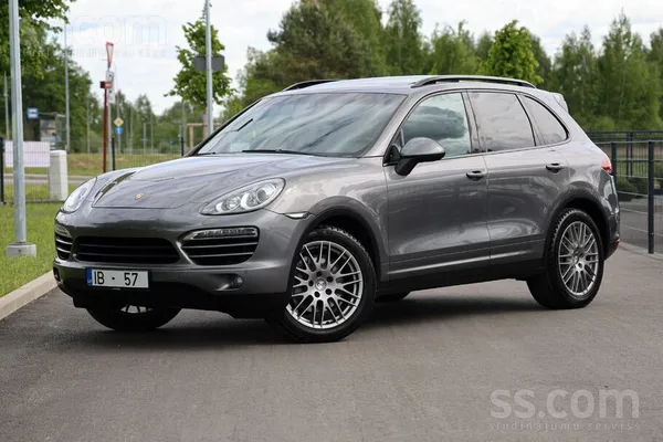 Porsche Īpašnieks pārdod uzticamu Porsche Cayenne 180kw dz