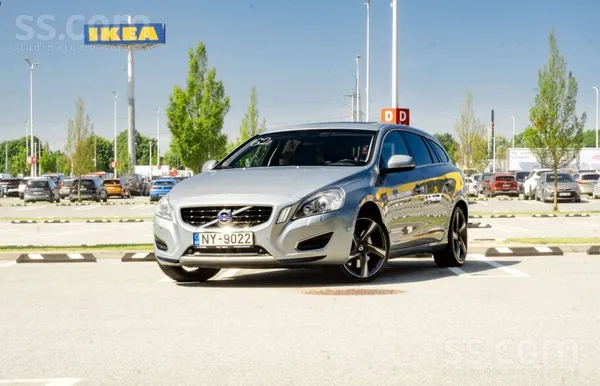 Volvo V60 Plug IN Hybrid Awd NR 14 NO 1000. 2.4l elektrība un dīzeļdegviela.