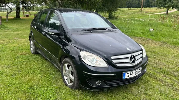 Mercedes Pārdodu 2007. gada Mercedes-Benz B200 ar 2.0 benzī