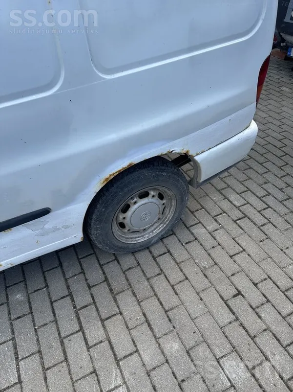 Rūc un brauc. Tehniskā beidzas šodien. Jāmetina sliekšņi un apakšā pāris cau