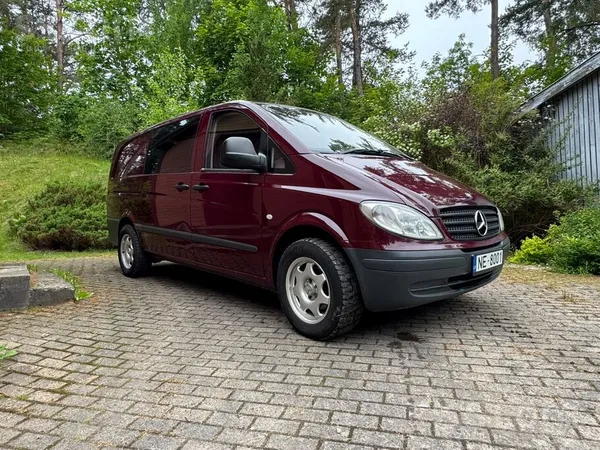 Mercedes Pārdodu praktisku un ērtu vito ar labu virsbūvi. I