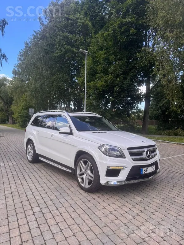 Mercedes-Benz Gl350 4Matic. 
Loti laba stāvokli gan tehniski, gan vizuali.
