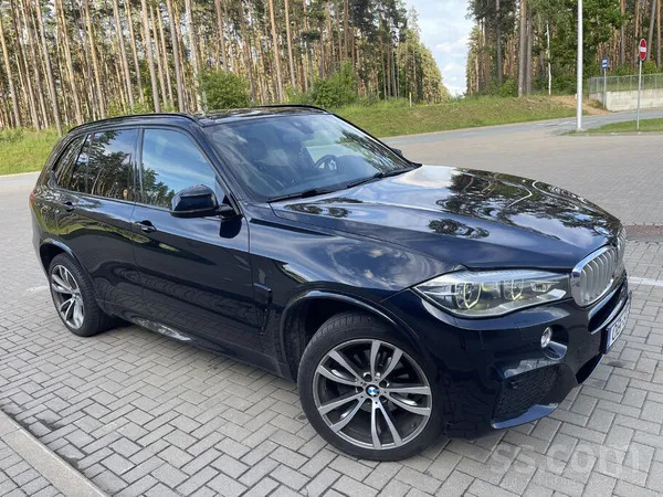 BMW Pardod BMW X5 Xdrive 3.0D F15 2015 Tumši zilā krās