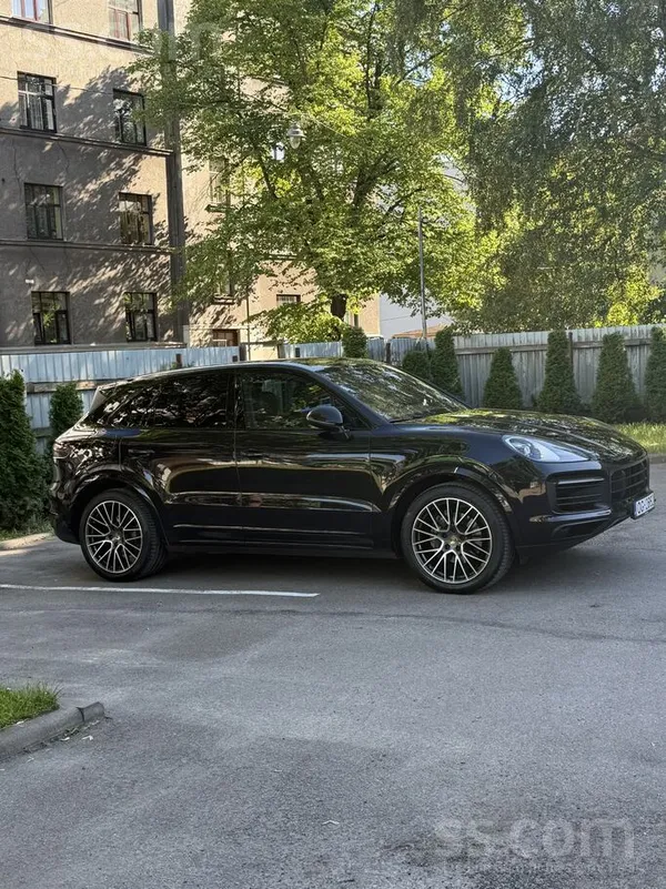 Porsche Ja meklējat Porsche Cayenne, par kura tehnisko stā