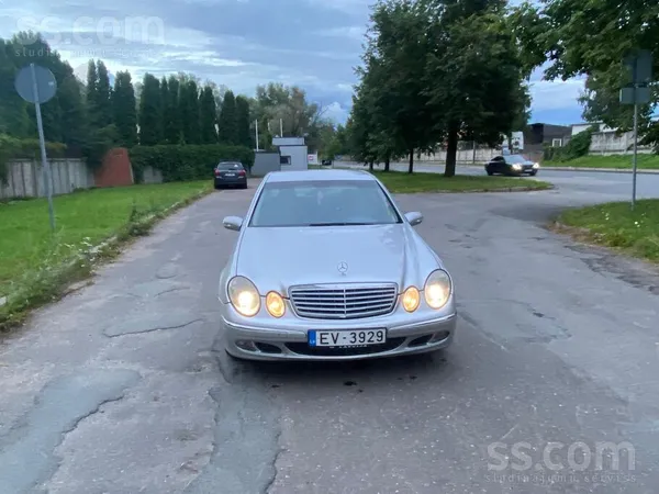 Mercedes Pārdodu, jo nopirku citu w211 universālu. Uz tehni