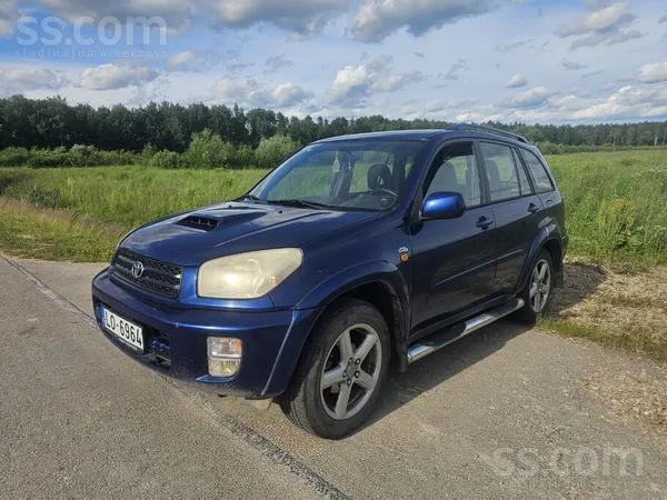 Toyota Pārdodu Toyota rav4 2.0 dīzelis 85kw ar manuālo pā
