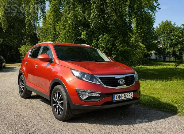 KIA Kia Sportage 2.0, полный привод, подогрев передних
