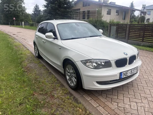BMW Pārdod uzticamu BMW 118d.