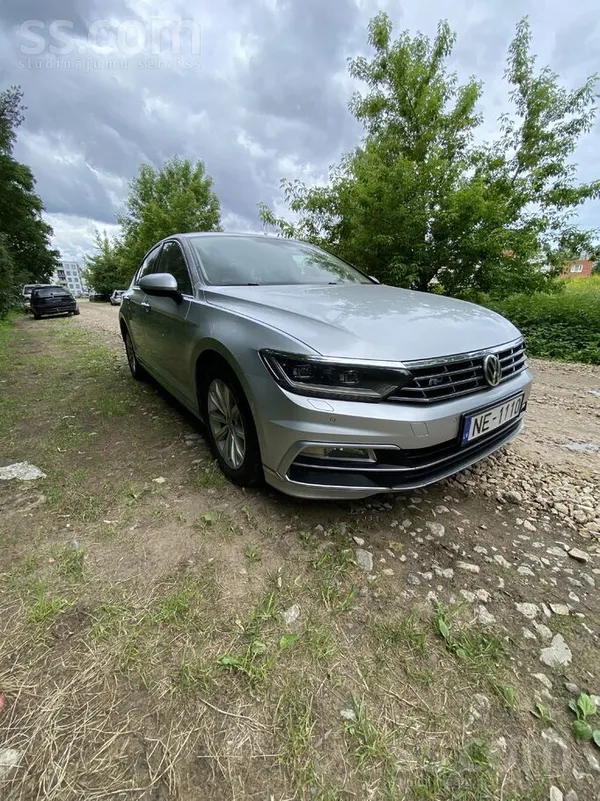 Volkswagen Volkswagen passat B8 R line. Автомобиль в хорошем 