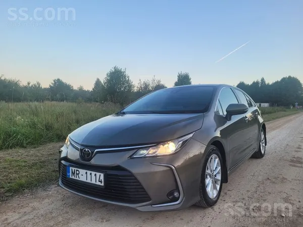 Toyota Pārdod lielisku, koptu un regulāri apkoptu automaš