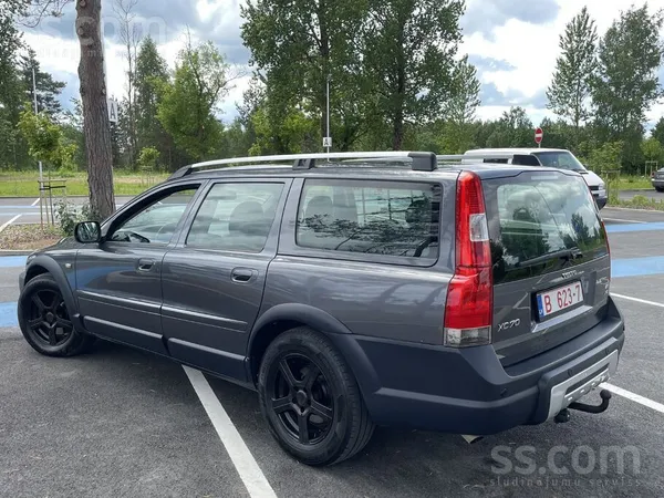 Volvo Pārdodu labu volvo xc70 2.4D 136kw automātu. Auto 