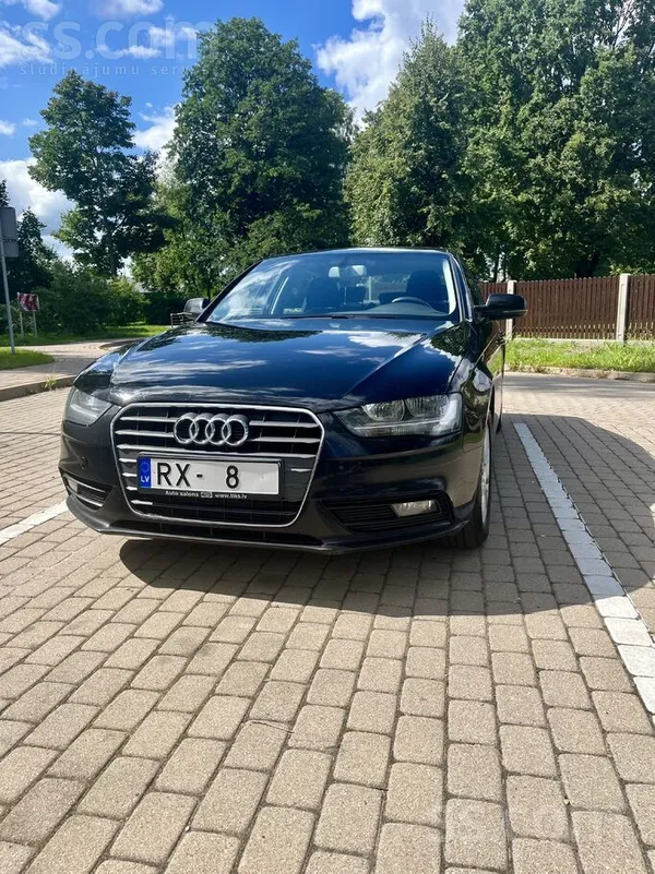 Audi Pārdodu koptu un ļoti labi saglabātu Audi A4 B8, 2
