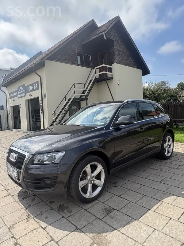 Audi Tiek pārdots uzticams Audi Q5 krosovers ar visu ri